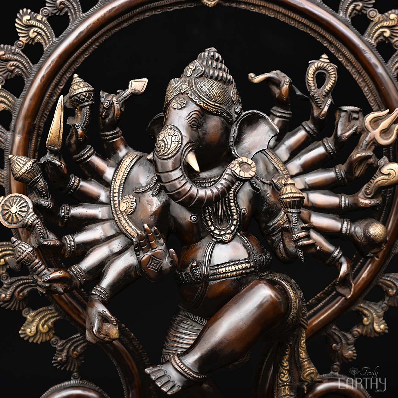 Chola Dancing Ganesha (64 cm) - Image 5