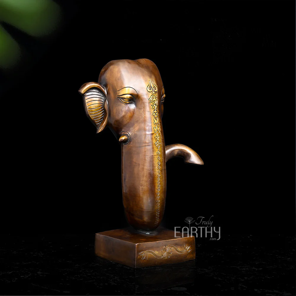 Brass Ganesha Trunk Sculpture (12.1 Kg / 43.1 Cm) - Image 3