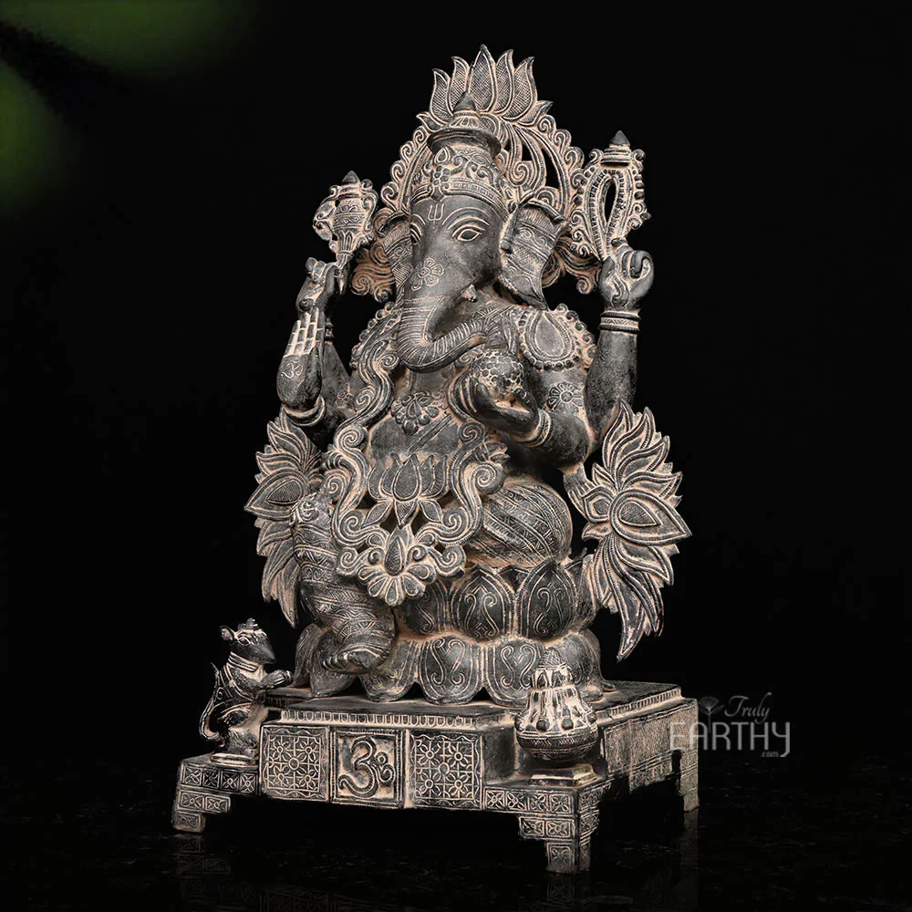 Brass Vintage Ganesha Statue - Image 4